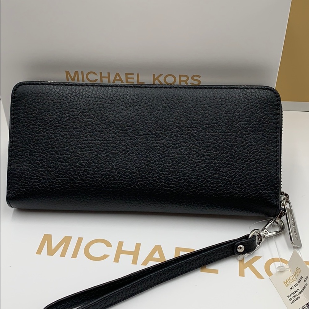 MICHAEL KORS Jet Set Travel Continental PVC Zip - Picture 6 of 13